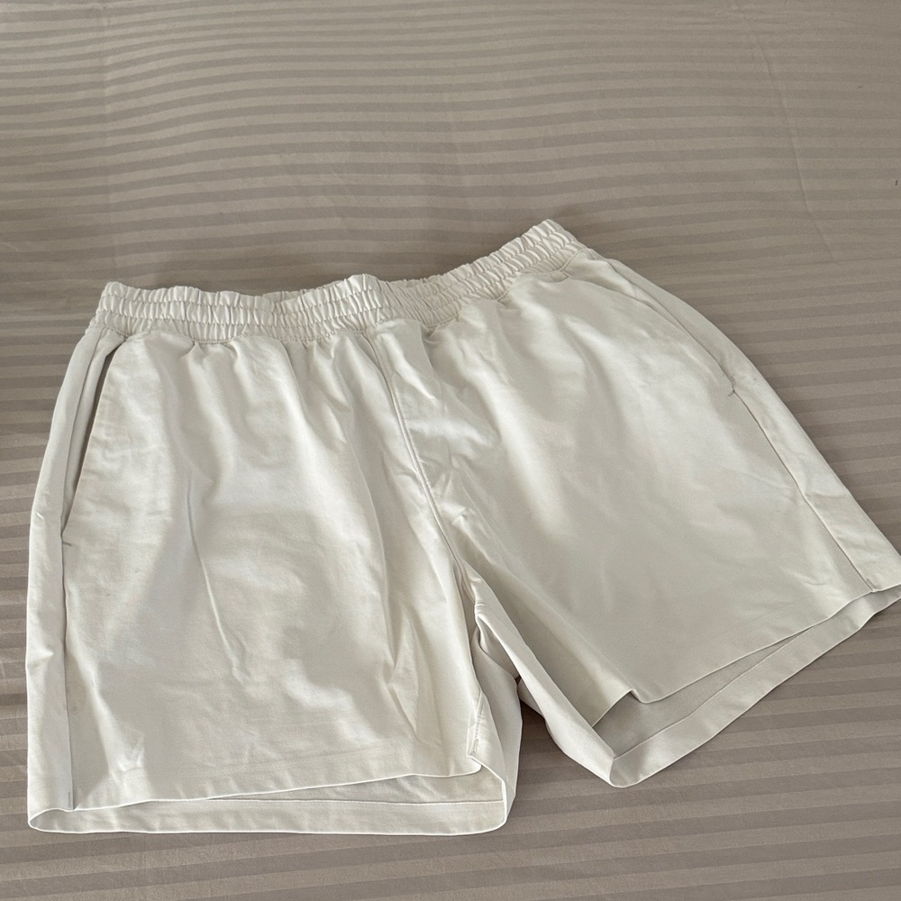 Uniqlo Men's White Athletic Shorts
